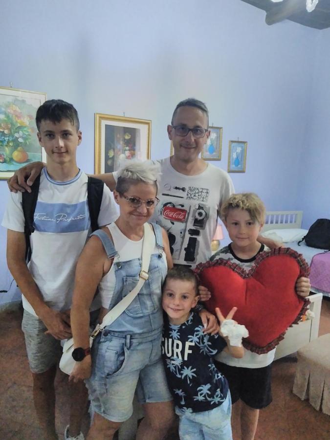 Casa Vacanza Zia Ersilia Rotondi Bagian luar foto